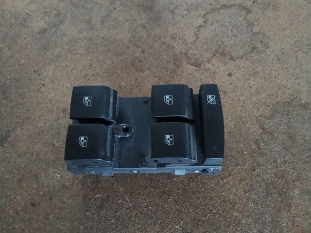 bontott OPEL ZAFIRA C Ablakemelő Kapcsoló Négyes / Kettes