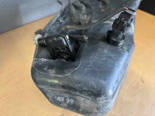 bontott OPEL ZAFIRA C Ablakmosó Tartály