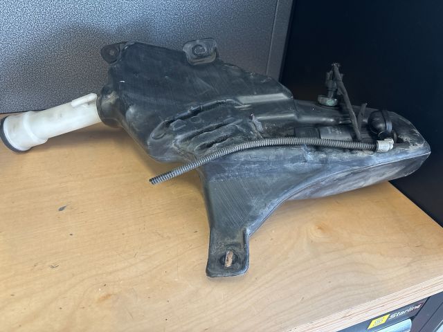 bontott OPEL ZAFIRA C Ablakmosó Tartály