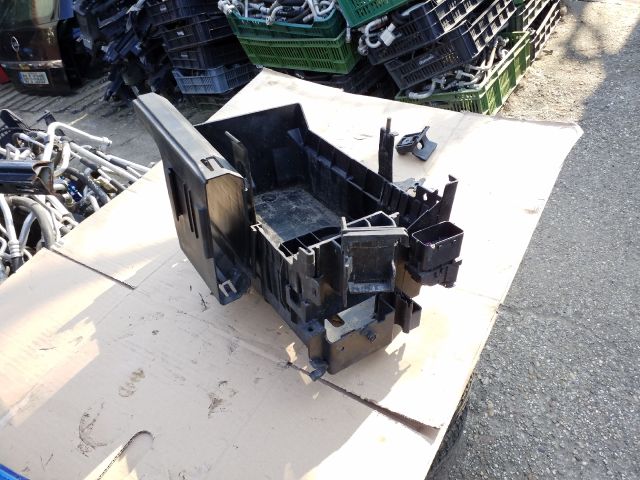 bontott OPEL ZAFIRA C Akkumulátor Tartó