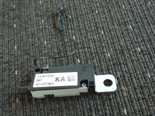 bontott OPEL ZAFIRA C Antenna Erősítő