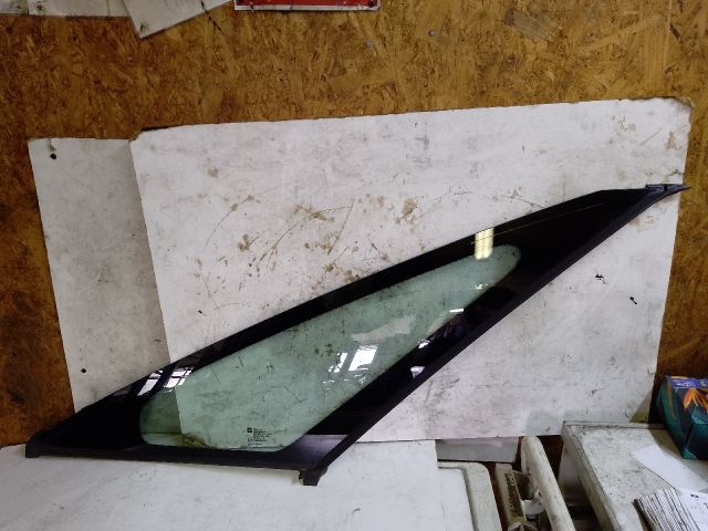 bontott OPEL ZAFIRA C Bal A Oszlop Oldalablak Üveg