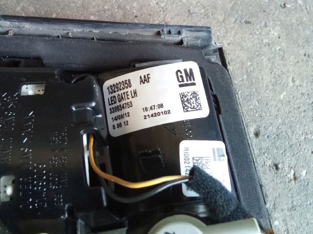 bontott OPEL ZAFIRA C Bal Belső Hátsó Lámpa