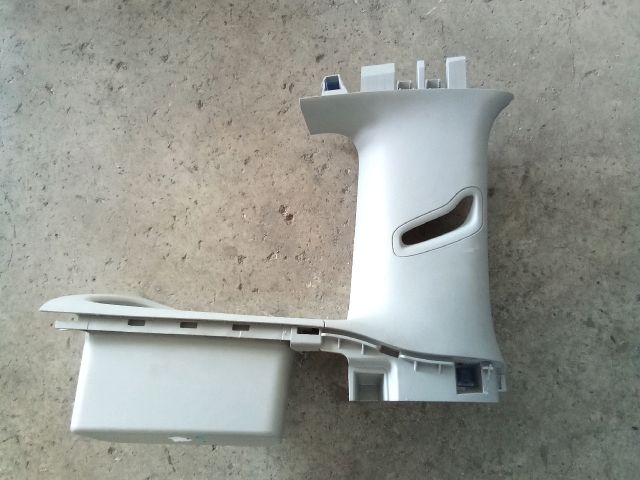 bontott OPEL ZAFIRA C Bal C Oszlop Burkolat