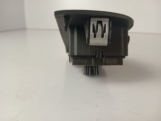 bontott OPEL ZAFIRA C Bal első Ablakemelő Kapcsoló