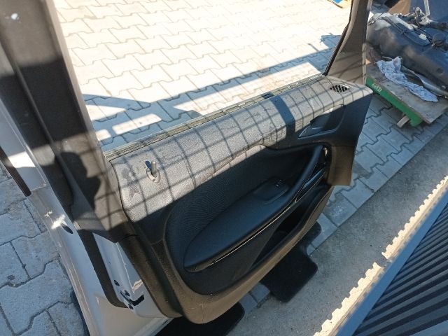 bontott OPEL ZAFIRA C Bal első Ajtó (Részeivel)