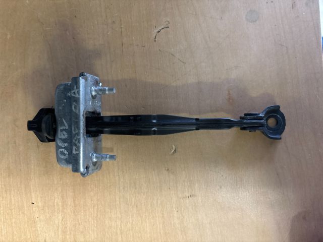 bontott OPEL ZAFIRA C Bal első Ajtóhatároló