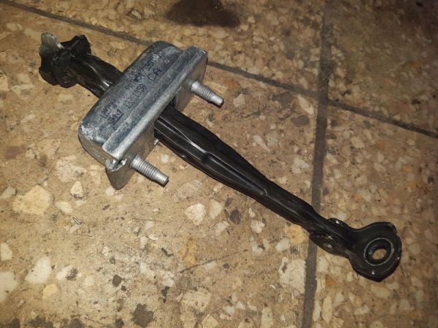 bontott OPEL ZAFIRA C Bal első Ajtóhatároló