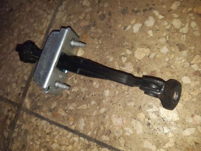 bontott OPEL ZAFIRA C Bal első Ajtóhatároló