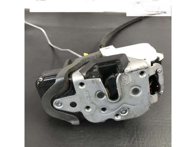 bontott OPEL ZAFIRA C Bal első Ajtózár