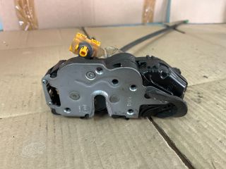 bontott OPEL ZAFIRA C Bal első Ajtózár