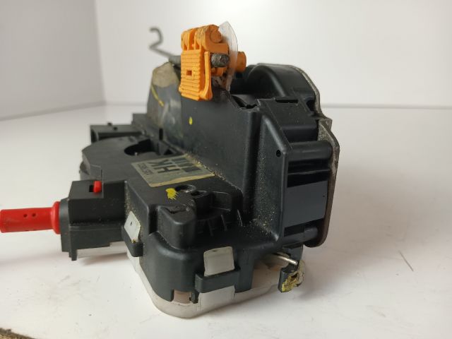 bontott OPEL ZAFIRA C Bal első Ajtózár