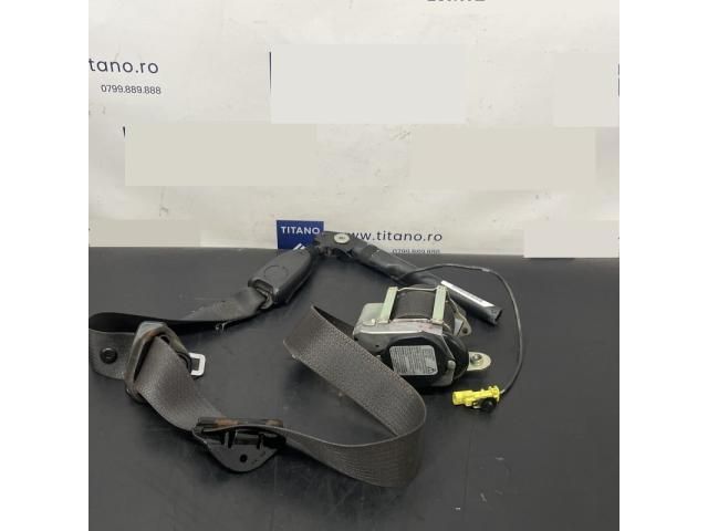 bontott OPEL ZAFIRA C Bal első Biztonsági Öv