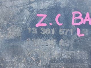 bontott OPEL ZAFIRA C Bal első Dobbetét (Kerékjárati, Műanyag)