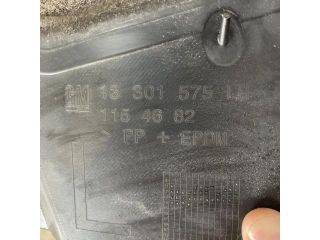 bontott OPEL ZAFIRA C Bal első Dobbetét (Kerékjárati, Műanyag)