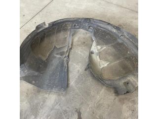 bontott OPEL ZAFIRA C Bal első Dobbetét (Kerékjárati, Műanyag)