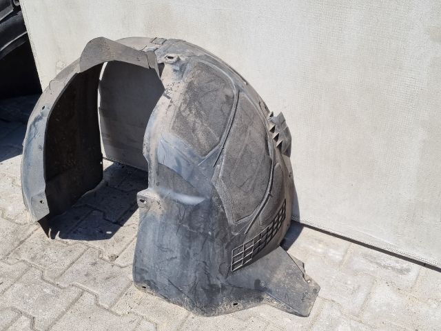 bontott OPEL ZAFIRA C Bal első Első Dobbetét (Kerékjárati, Műanyag)