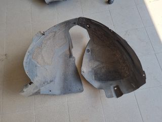 bontott OPEL ZAFIRA C Bal első Első Dobbetét (Kerékjárati, Műanyag)