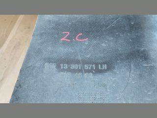 bontott OPEL ZAFIRA C Bal első Első Dobbetét (Kerékjárati, Műanyag)