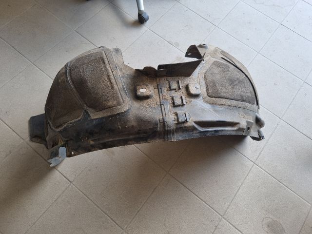 bontott OPEL ZAFIRA C Bal első Első Dobbetét (Kerékjárati, Műanyag)