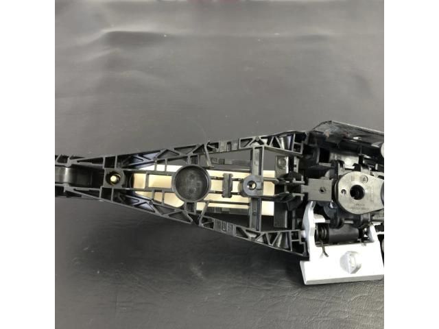 bontott OPEL ZAFIRA C Bal első Külső Kilincs