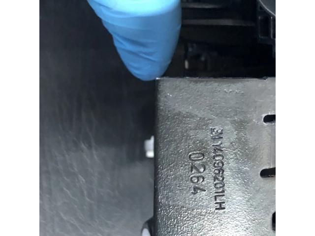 bontott OPEL ZAFIRA C Bal első Külső Kilincs