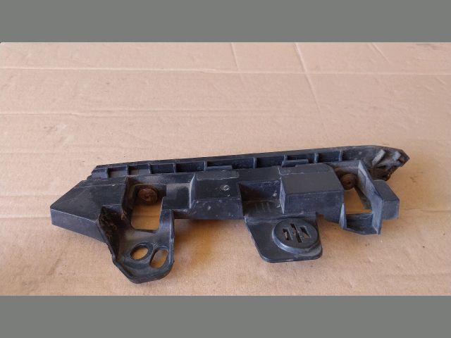 bontott OPEL ZAFIRA C Bal első Oldal Lökhárító Tartó (Műanyag)