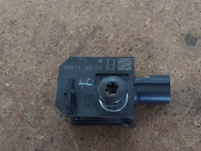 bontott OPEL ZAFIRA C Bal első Oldal Ütközés Érzékelő