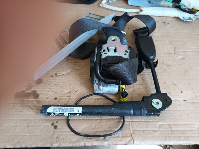 bontott OPEL ZAFIRA C Bal első Övfeszítő