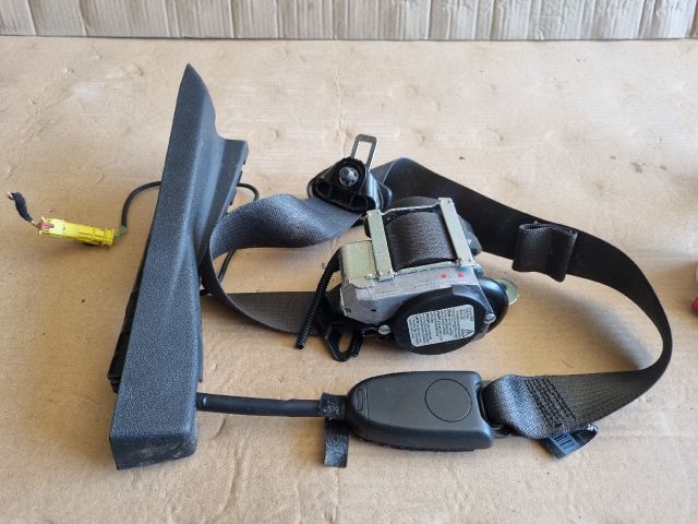 bontott OPEL ZAFIRA C Bal első Övfeszítő