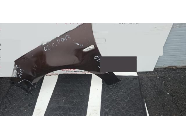 bontott OPEL ZAFIRA C Bal első Sárvédő