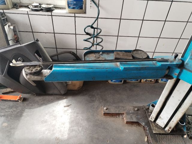 bontott OPEL ZAFIRA C Bal első Vízlehúzó Gumicsík