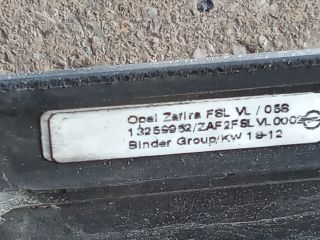 bontott OPEL ZAFIRA C Bal első Vízlehúzó Gumicsík