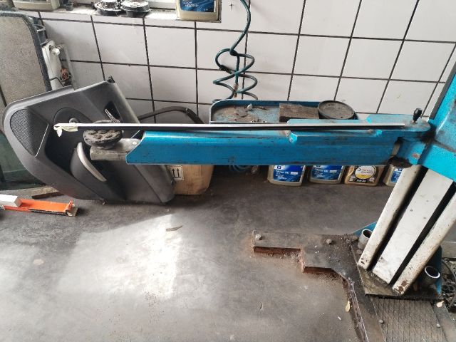 bontott OPEL ZAFIRA C Bal első Vízlehúzó Gumicsík