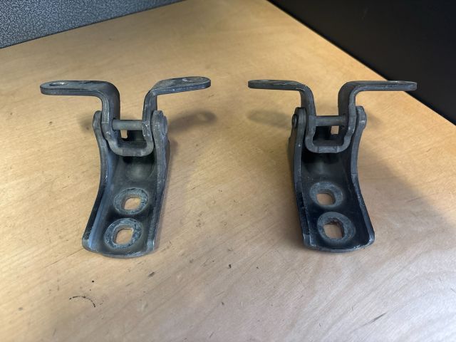 bontott OPEL ZAFIRA C Bal első Zsanér