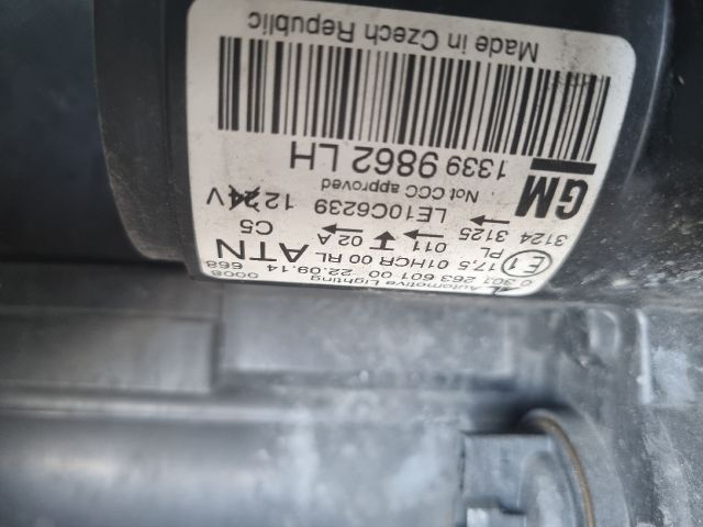 bontott OPEL ZAFIRA C Bal Fényszóró