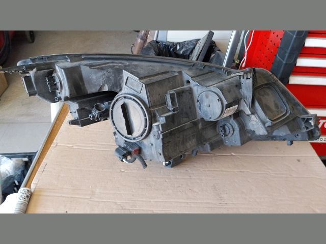 bontott OPEL ZAFIRA C Bal Fényszóró