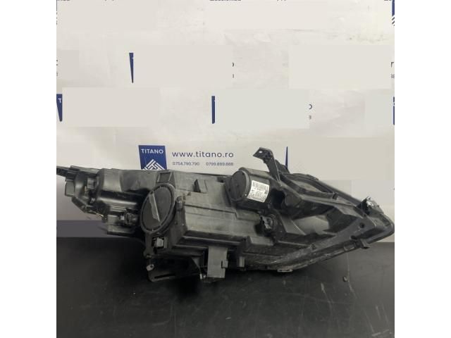 bontott OPEL ZAFIRA C Bal Fényszóró