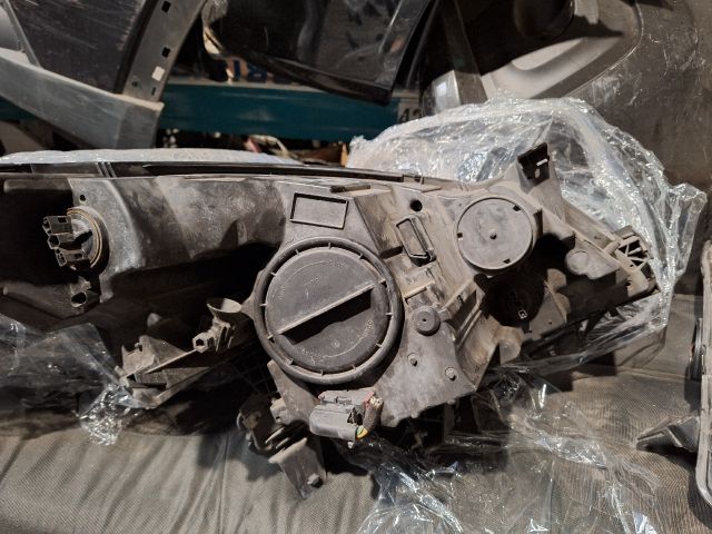 bontott OPEL ZAFIRA C Bal Fényszóró