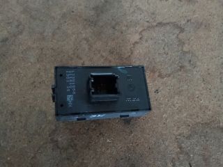 bontott OPEL ZAFIRA C Bal hátsó Ablakemelő Kapcsoló