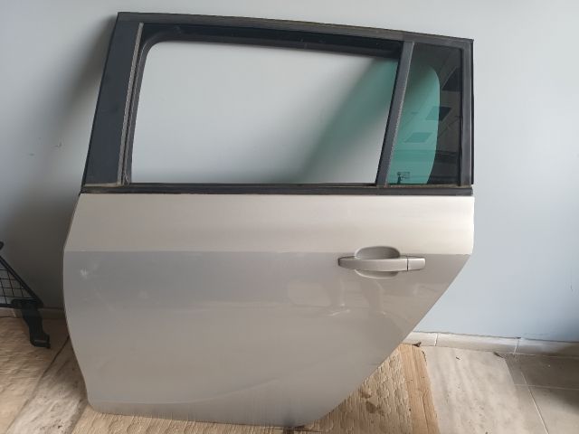 bontott OPEL ZAFIRA C Bal hátsó Ajtó (Részeivel)