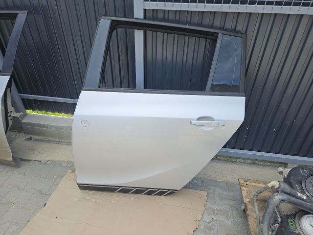 bontott OPEL ZAFIRA C Bal hátsó Ajtó (Részeivel)
