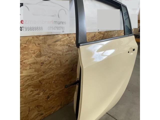 bontott OPEL ZAFIRA C Bal hátsó Ajtó (Üres lemez)