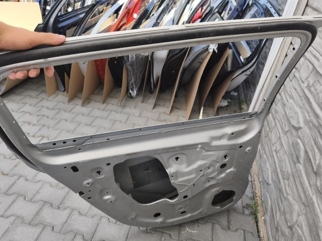 bontott OPEL ZAFIRA C Bal hátsó Ajtó (Üres lemez)