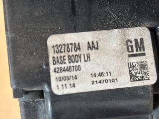 bontott OPEL ZAFIRA C Bal Hátsó Lámpa