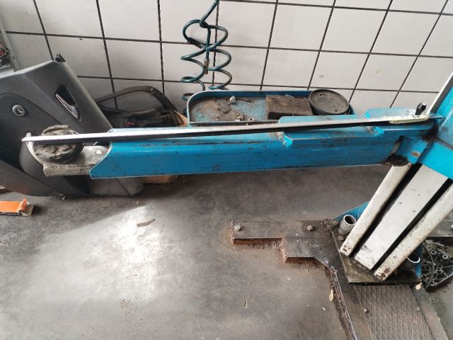 bontott OPEL ZAFIRA C Bal hátsó Vízlehúzó Gumicsík