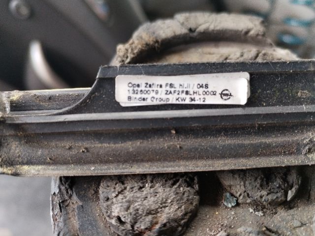 bontott OPEL ZAFIRA C Bal hátsó Vízlehúzó Gumicsík