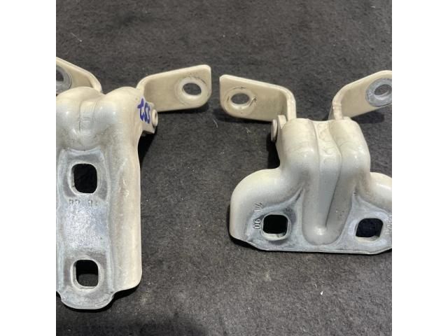 bontott OPEL ZAFIRA C Bal hátsó Zsanér