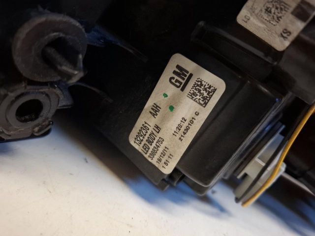 bontott OPEL ZAFIRA C Bal Külső Hátsó Lámpa