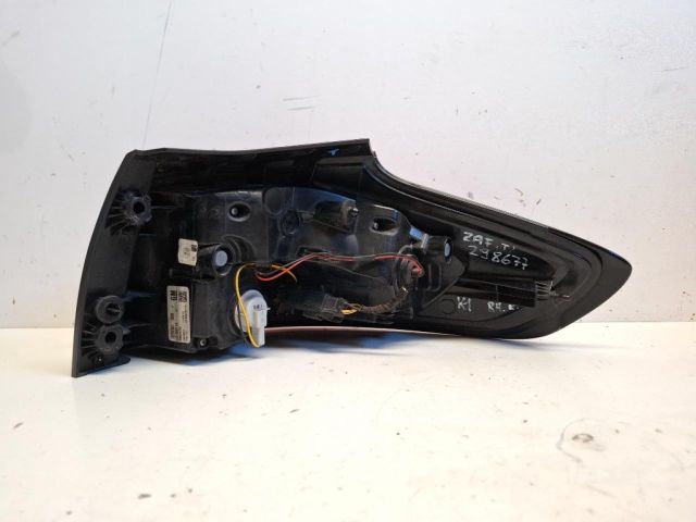 bontott OPEL ZAFIRA C Bal Külső Hátsó Lámpa